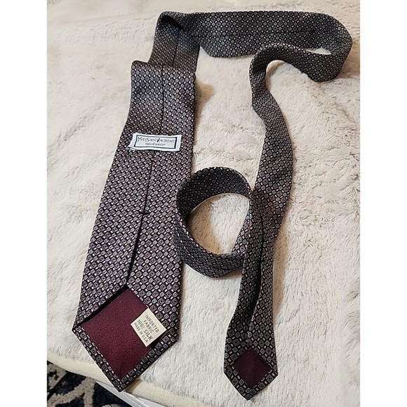 VINTAGE Yves Saint Laurent YSL Mens tie 100% Silk Imported‎ Fabric Made in USA - Picture 5 of 5